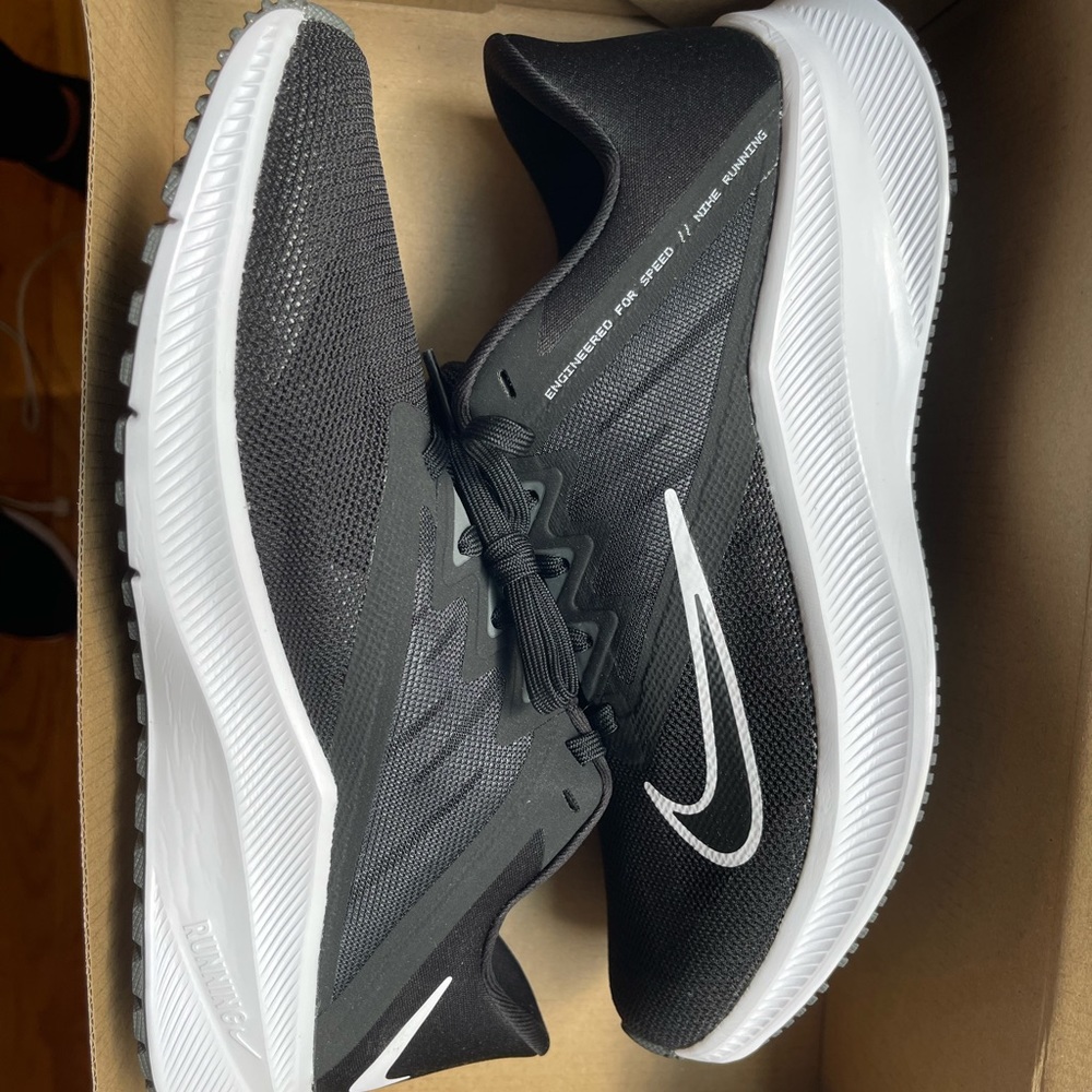 Nike Quest 3 Running Shoes. New in Box